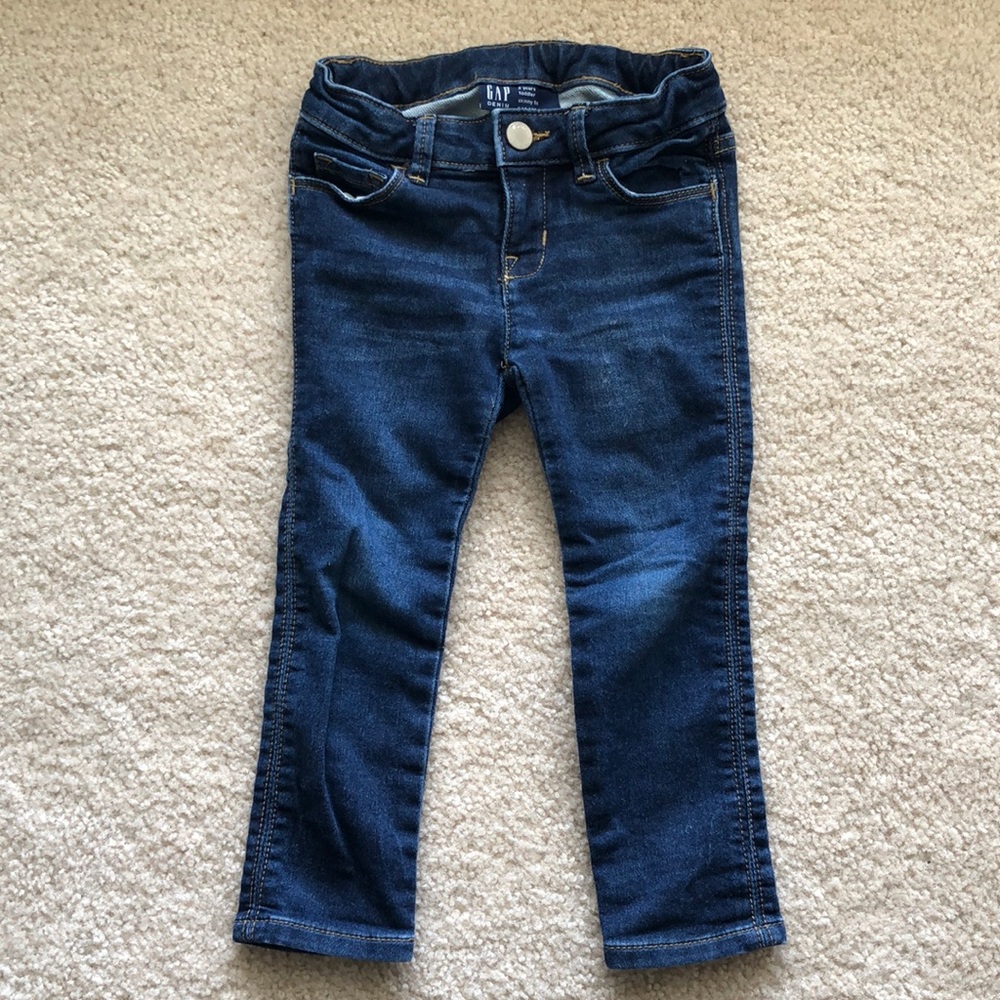Like new GAP toddler girl dark wash skinny jeans